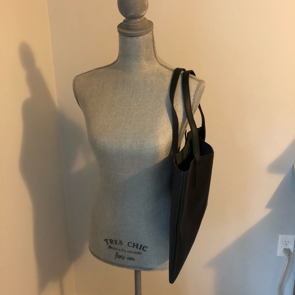 SOLD Vince Camuto x FabFitFun Luck Tote New - Picture 3 of 7